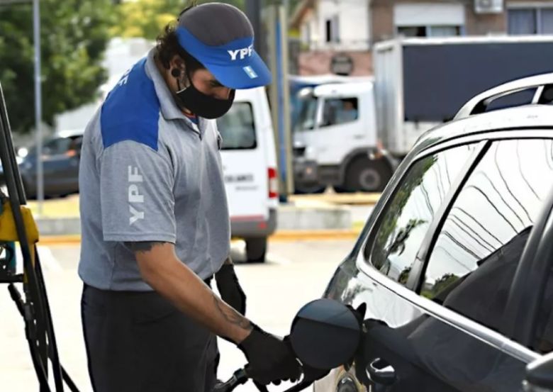 YPF aumenta un 4% los combustibles tras el acuerdo por "Precios justos"
