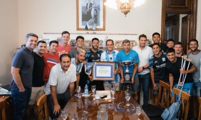 Llamosas recibió a Club Alberdi tras su consagración en la Liga Regional