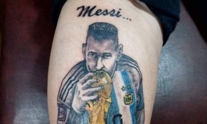 Messi y la Copa del Mundo: alta demanda de tatuadores 