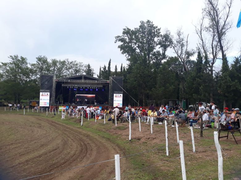 LV16 en el Festival de Jineteada y Folklore de las Albahacas