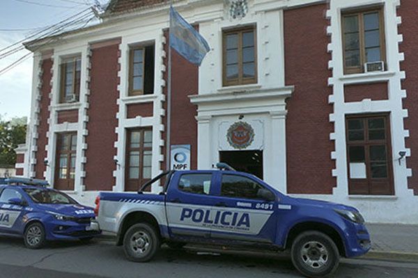 Detuvieron a cinco policías de Villa María