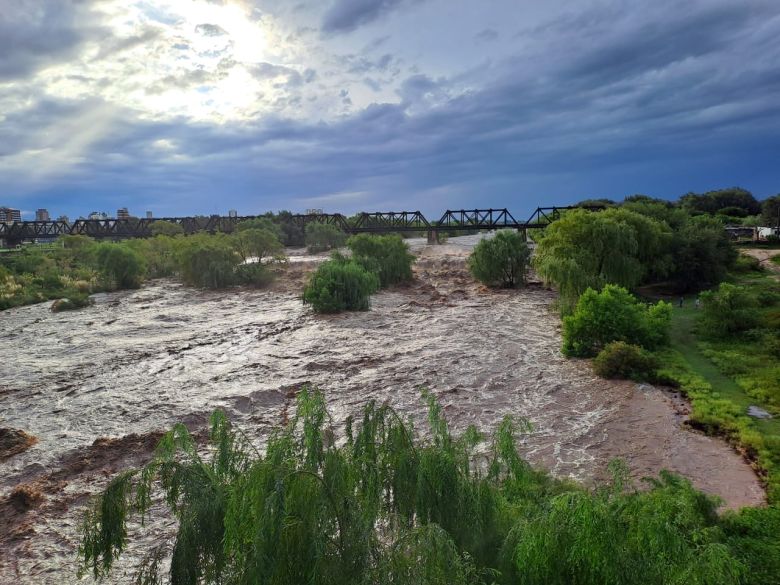 El río Cuarto llegó a superar los tres metros en la crecida histórica 