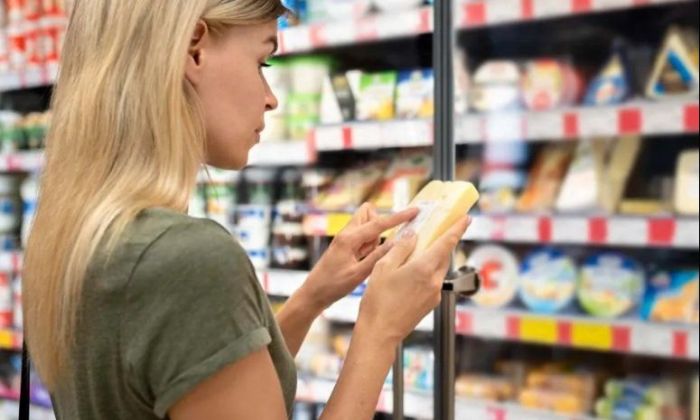Inflación del 7,7 %: “Los alimentos se compran con la tarjeta en cuotas”