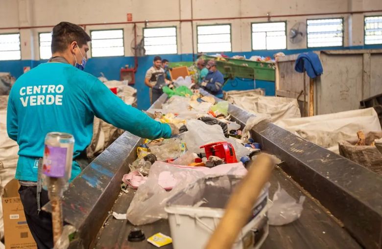 Aplicarán pirolisis a residuos plásticos de los Centros Verdes de la ciudad de Córdoba
