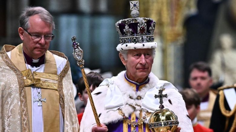 Carlos III fue coronado como rey de Reino Unido en la Abadía de Westminster