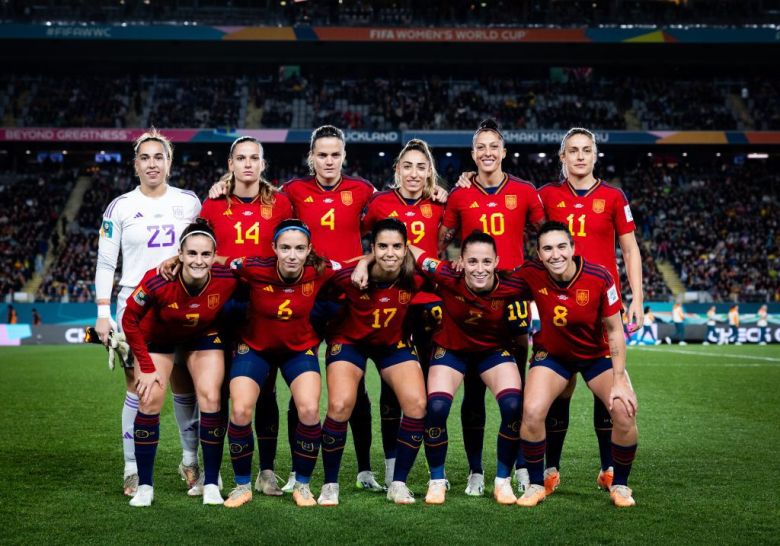 España arriba a la final
