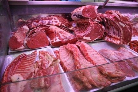 Fuerte suba de la carne tras la devaluación y el aumento del precio de la hacienda