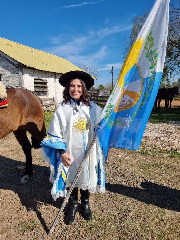 Una maestra argentina se convirtió en la primera mujer en cruzar seis veces los Andes
