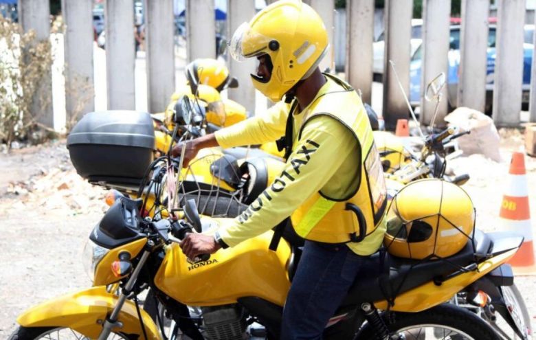 Moto-taxis: ¿un servicio de transporte que puede llegar a Río Cuarto?