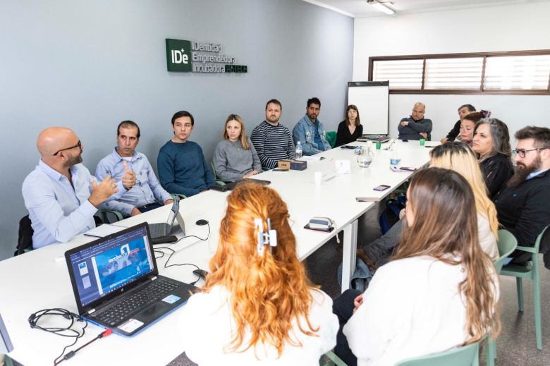 Con nueve  proyectos se lanzó el programa IncubaCor en Río Cuarto