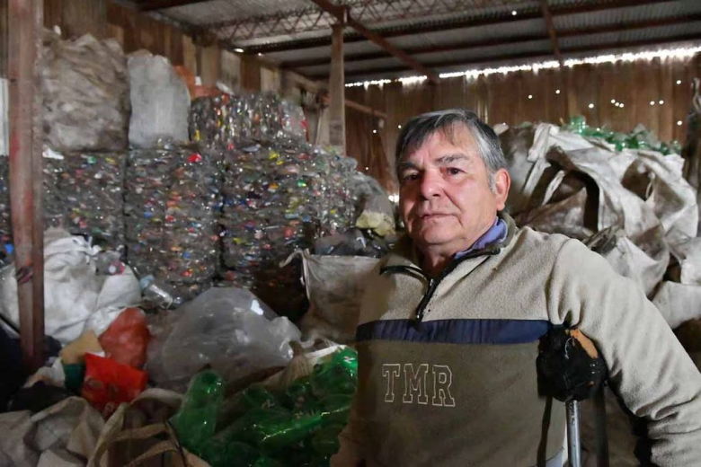 Trabajó 40 años en un carro y fundó su propia empresa de reciclaje en Berrotarán