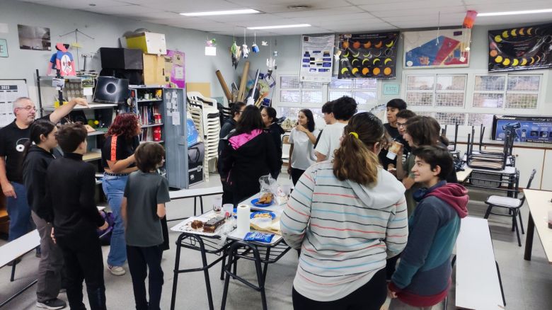 Una escuela de El Bolsón propone combatir la contaminación lumínica y el derroche de energía
