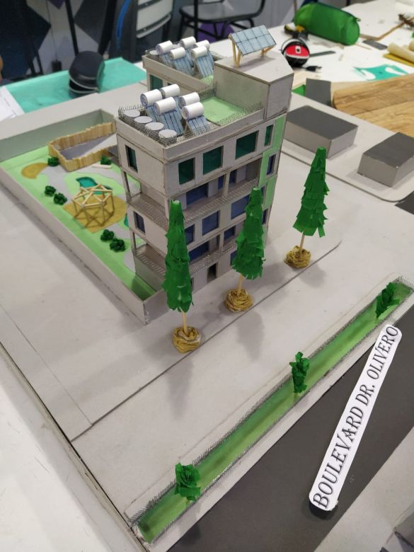 Estudiantes diseñaron un edificio sustentable para construir en Huinca Renancó