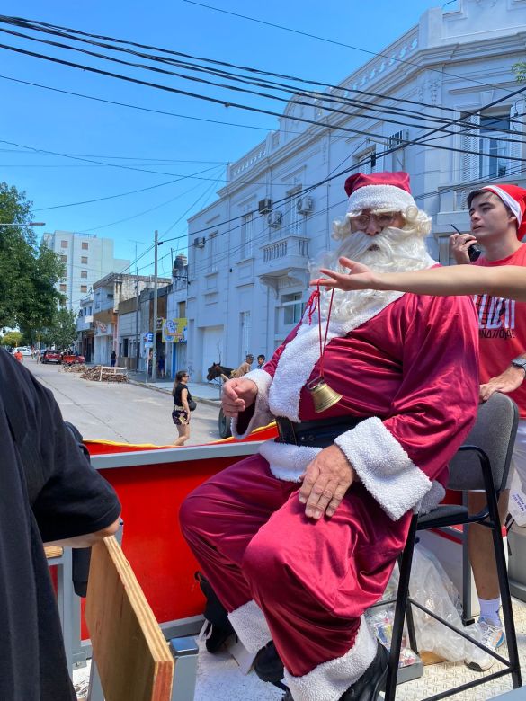 La Caravana de Papá Noel congregó la magia en la ciudad