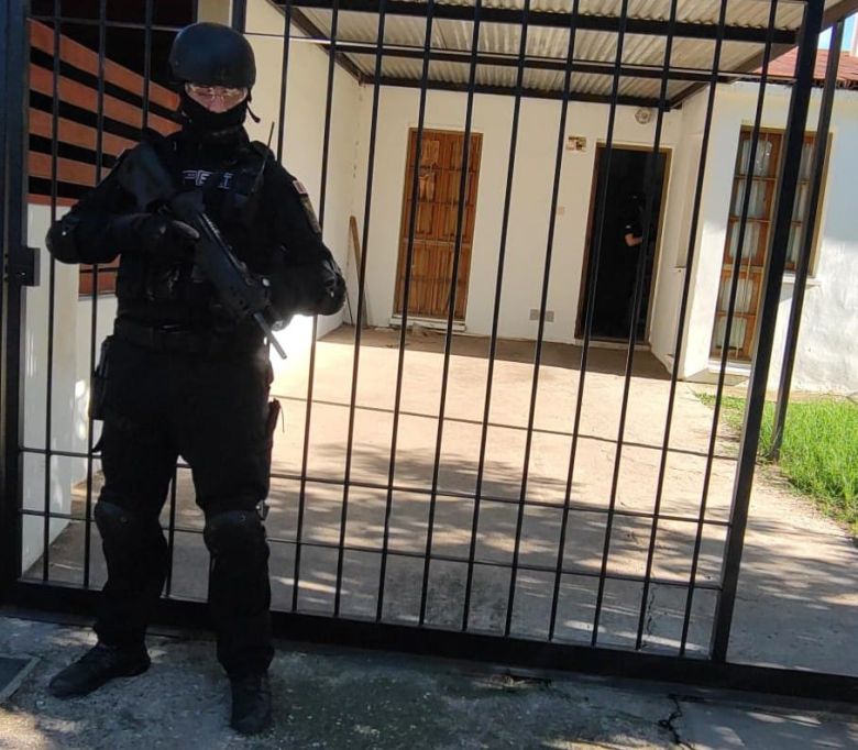 Córdoba: FPA realizó un allanamiento y secuestró estupefacientes en barrio Jardín de Horizonte 