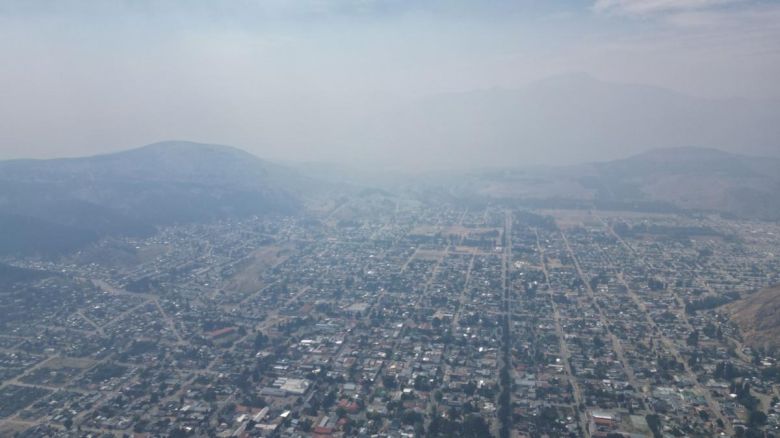El incendio en el Parque Nacional Los Alerces ya afecta más de 1.000 hectáreas 