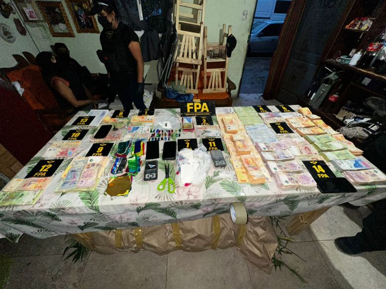 FPA detuvo a una pareja por comercializar cocaína: secuestraron 1825 dosis de cocaína