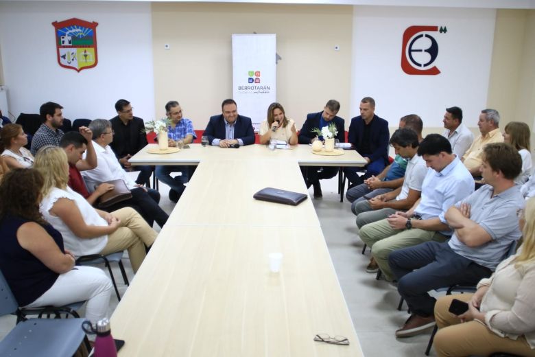 Myrian Prunotto se reunió en Berrotarán con Intendentes de los departamentos Río Cuarto, Calamuchita y Juárez Celman