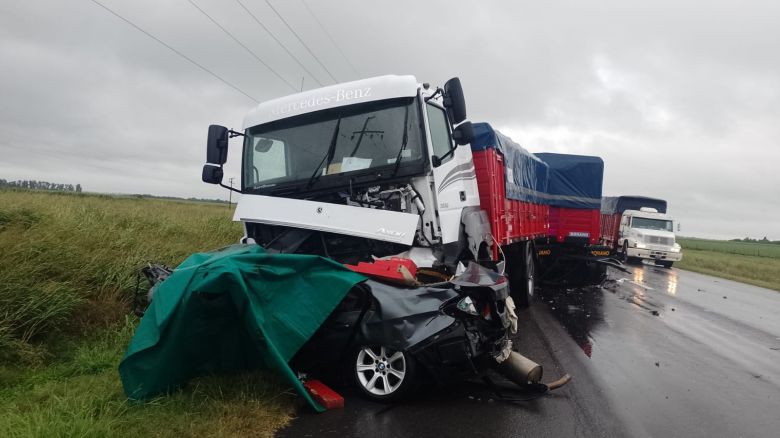 Accidente fatal: Dos personas fallecieron tras colisionar en ruta 158