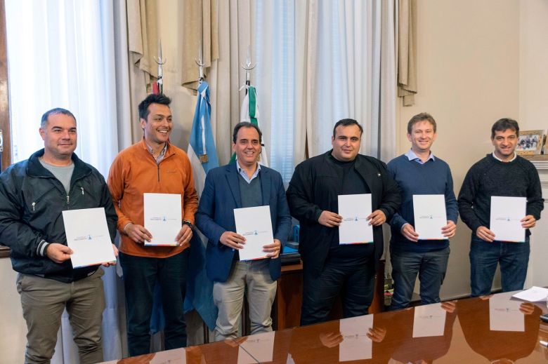 Con la firma del convenio se puso en marcha el Ente Metropolitano del Sur de Córdoba