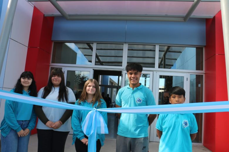 Inauguración de la escuela PROA Alsina: Martín Llaryora reivindicó el rol de la educación pública