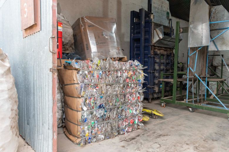 Ambiente: el municipio firmó un convenio para reciclar residuos electrónicos