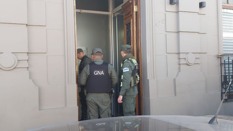 Allanamiento en Escudero & Asociados: el contador fue detenido 