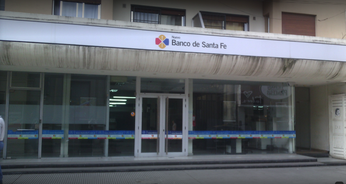juicio Pocos nombre de la marca Cerró la sucursal de Banco Santa Fe: cinco personas se quedaron sin empleo  | LV16.com