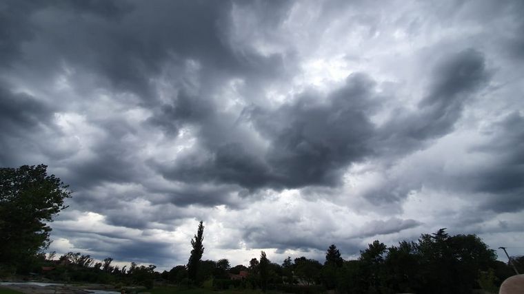 Rige una alerta por tormentas fuertes en Córdoba 