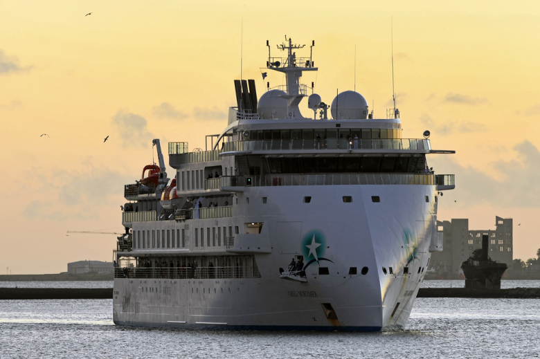 Coronavirus: tras 50 días a la deriva, miedo y hartazgo de los tripulantes un crucero en Uruguay