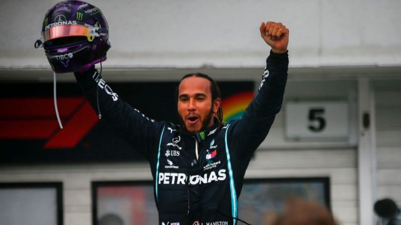 Nueva victoria de Hamilton en Hungría