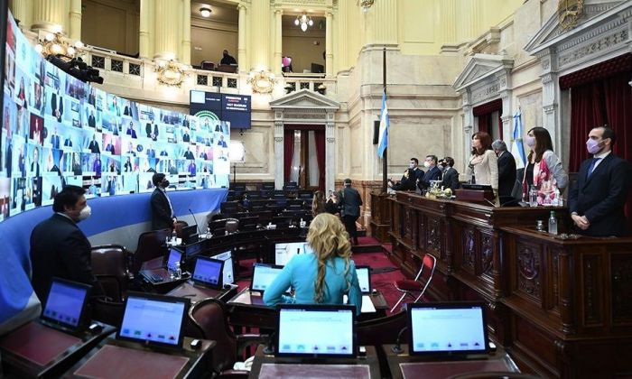 El oficialismo aprobó en el Senado la remoción de tres jueces que investigan a Cristina Kirchner en causas de corrupción