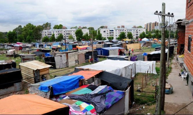 15 millones de argentinos sin viviendas y la necesidad de políticas planificadas por regiones