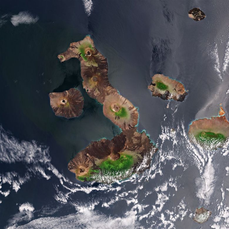 Las islas Galápagos desde el espacio