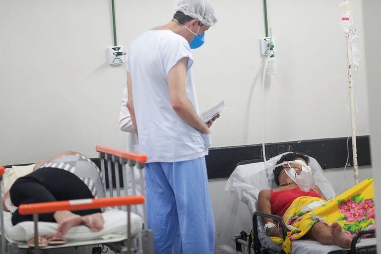 Por qué el COVID-19 mata cada vez a más personas jóvenes en Brasil