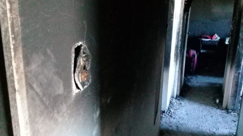 Impresionante incendio en un edificio de Maipú al 700: hubo 100 evacuados
