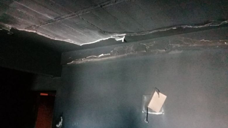 Impresionante incendio en un edificio de Maipú al 700: hubo 100 evacuados
