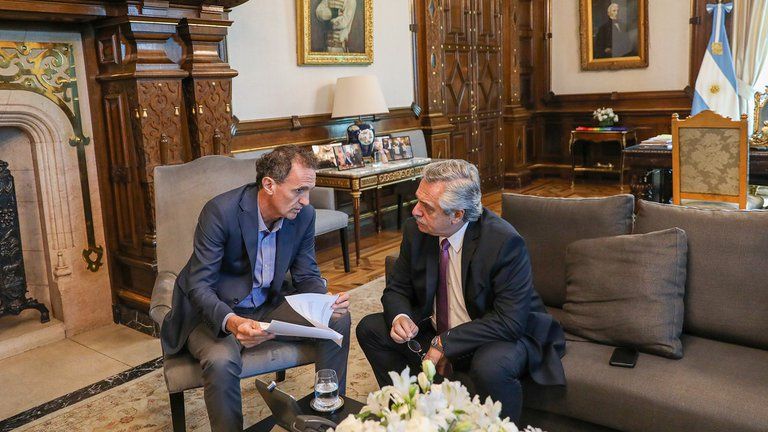 Fernández y CFK acordaron un nuevo Gabinete con ex funcionarios para salir de la crisis del Frente de Todos