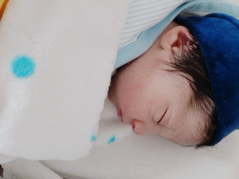 A las 9:22  nació el primer bebé del año en la Maternidad Kowalk 