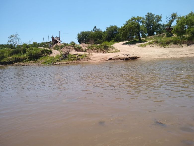 Denuncian gran cantidad de peces muertos en el Río Cuarto