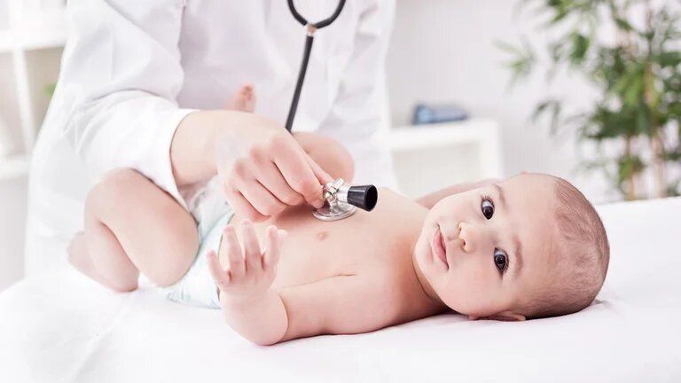 Cambio histórico en pediatría: los CDC modificaron los parámetros para medir la evolución de bebés y niños