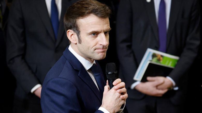 Macron advierte que "esta guerra durará"