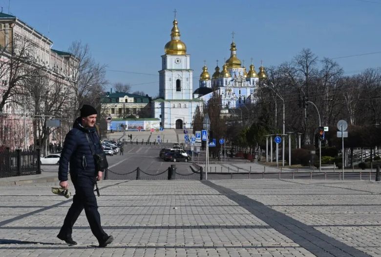 Con temor, Kiev se prepara para el asalto final