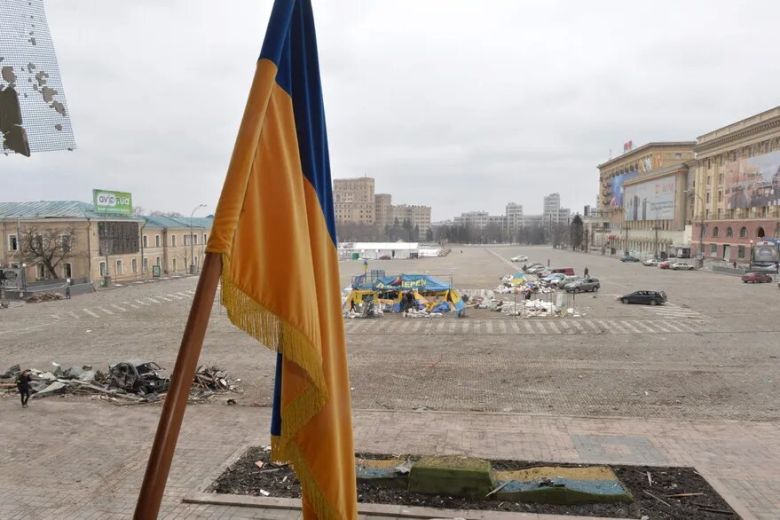 Polvo, escombros y muerte: el violento bombardeo a Kharkiv que anticipa lo que puede pasar en otras ciudades de Ucrania