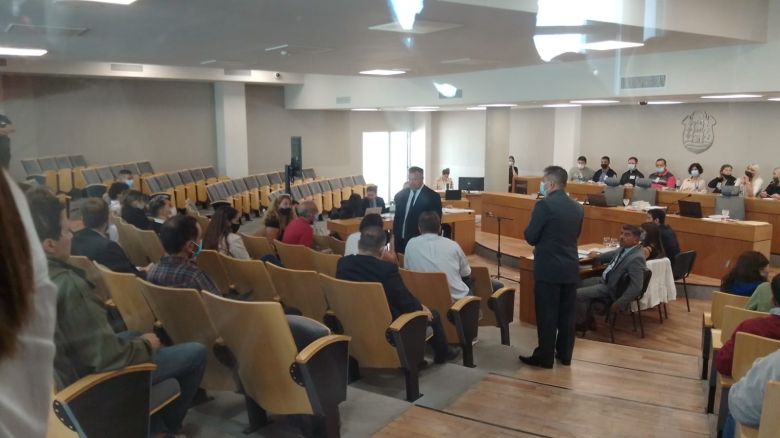 El comienzo del juicio a Macarrón se retrasó porque pidieron los celulares a periodistas