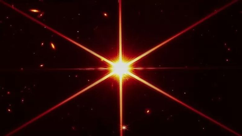 James Webb: así es la espectacular primera foto tomada y enviada por el telescopio