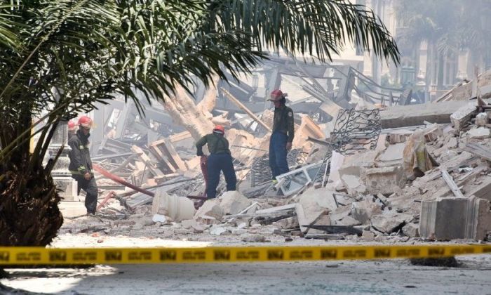 Suben a 25 los muertos por la explosión de un hotel en Cuba