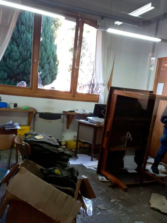 Violento enfrentamiento a los tiros entre trabajadores estatales en San Martín de los Andes