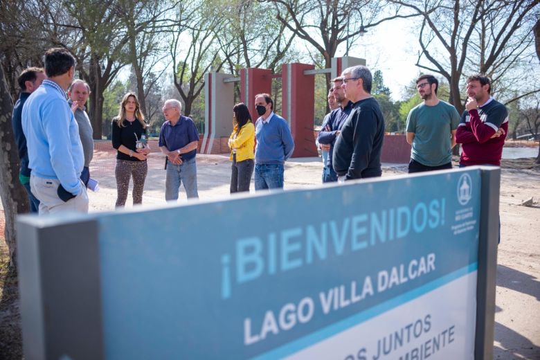 Llamosas recorrió las obras de embellecimiento del Lago Villa Dálcar