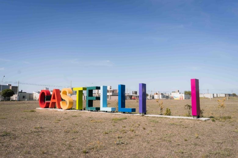 Los vecinos de Castelli I podrán disfrutar de un Polideportivo con cancha de césped sintético